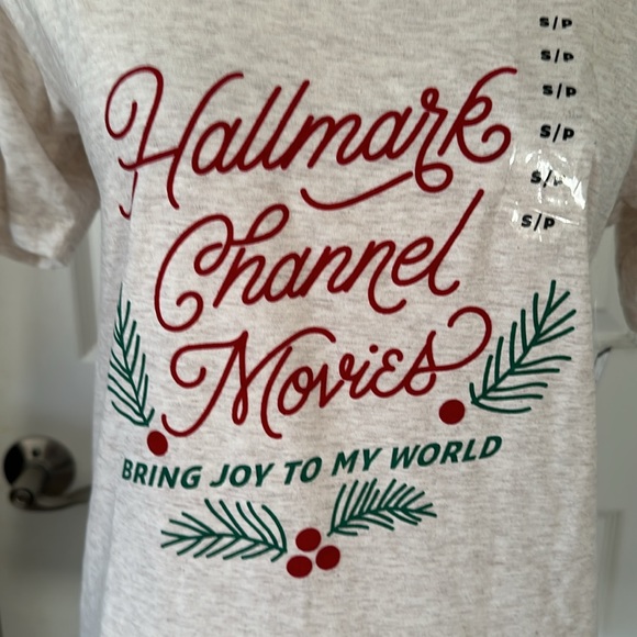 NWT: Hallmark Channel Xmas Shirt - Picture 2 of 13